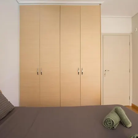 Lovely New βuild Flat Near Metro - Free Parking Διαμέρισμα