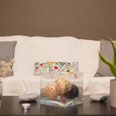 Lovely New βuild Flat Near Metro - Free Parking * Αθήνα