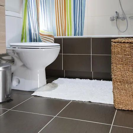 Lovely New βuild Flat Near Metro - Free Parking * Αθήνα